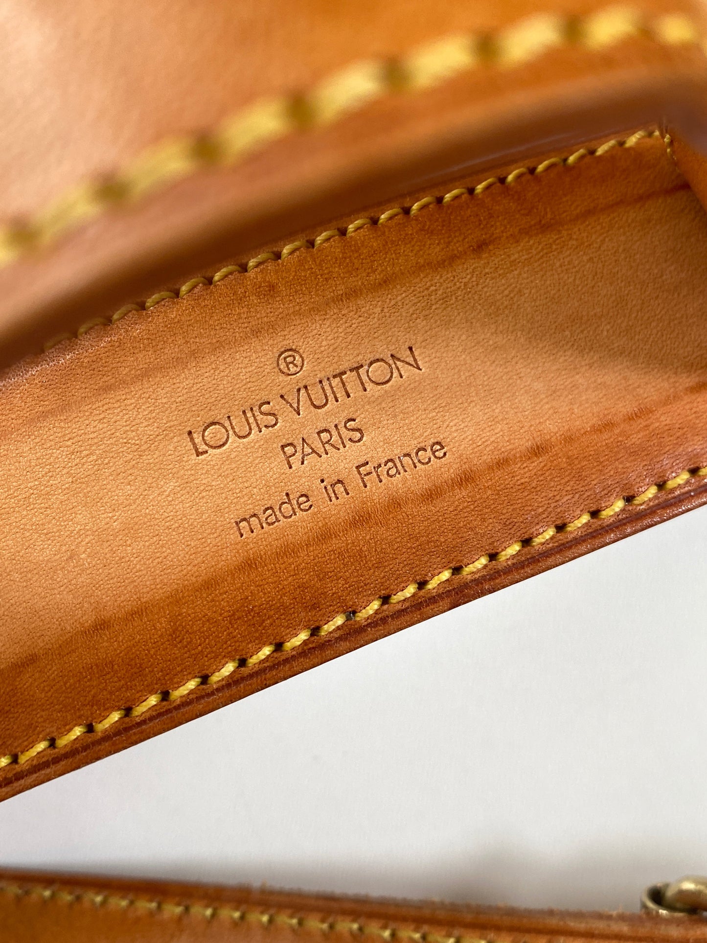 LOUIS VUITTON - MONOGRAM CANVAS SAUMUR 35 BAG - YR 1997