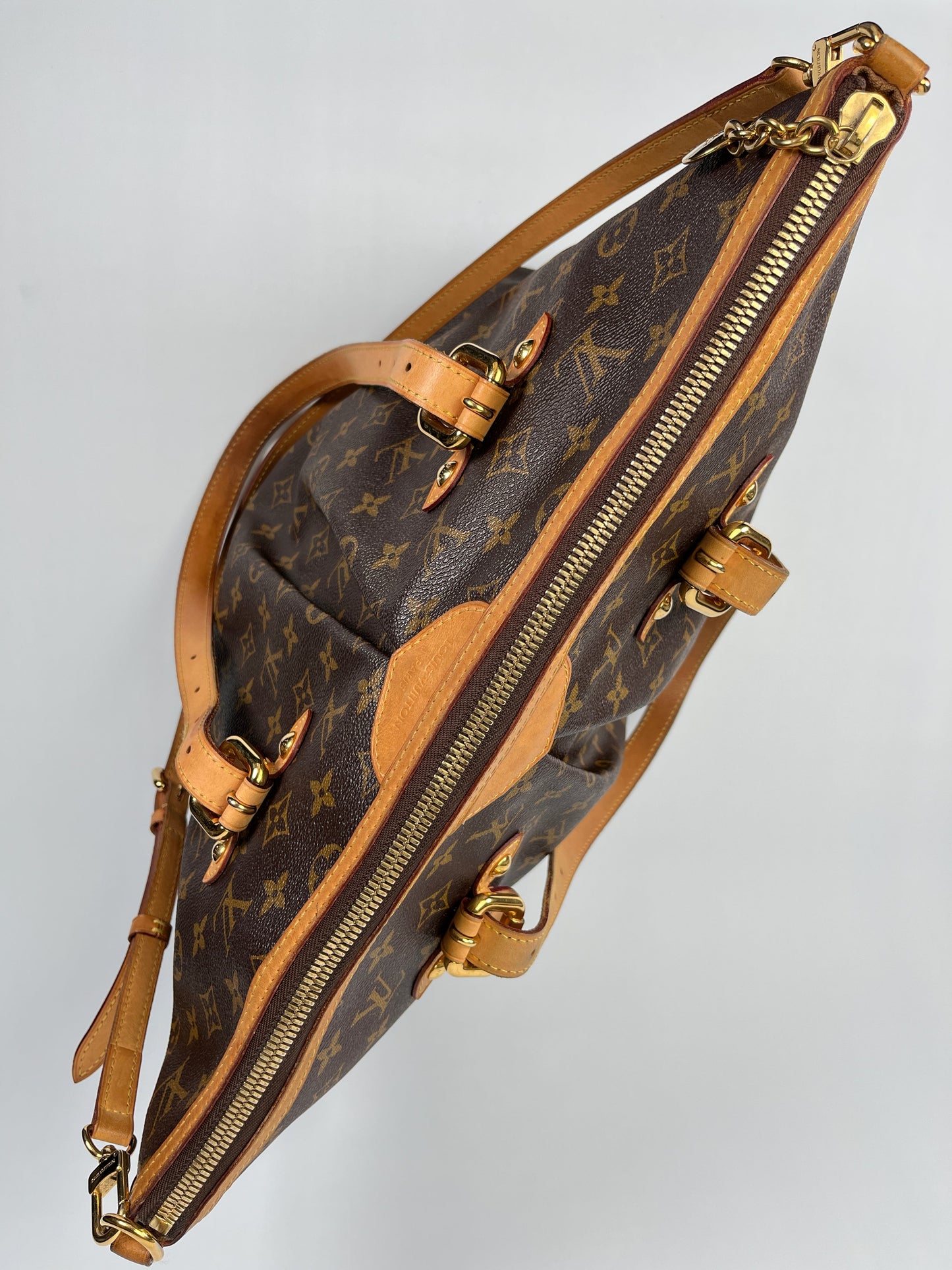 LOUIS VUITTON - PALERMO GM IN MONOGRAM CANVAS