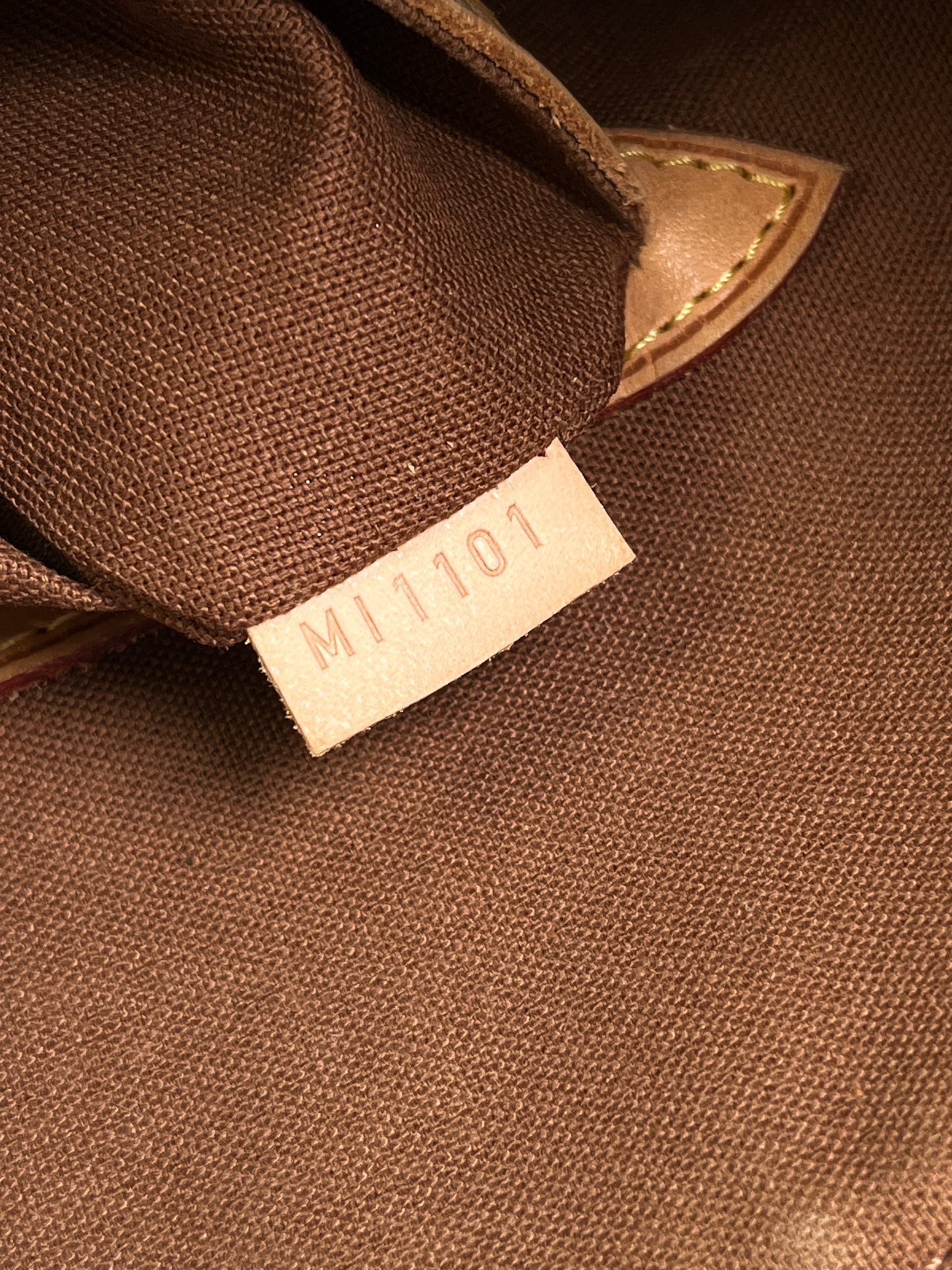 LOUIS VUITTON - PALERMO GM IN MONOGRAM CANVAS