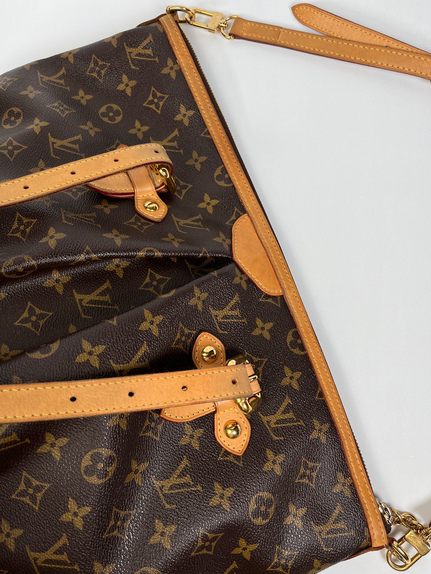 LOUIS VUITTON - PALERMO GM IN MONOGRAM CANVAS