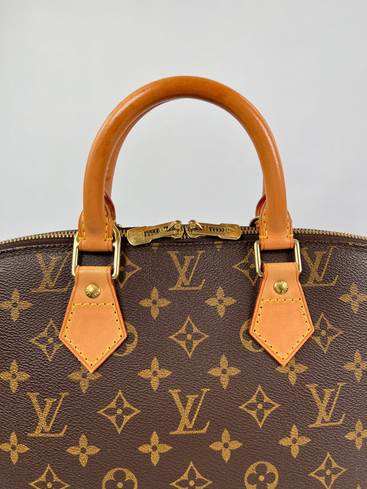 LOUIS VUITTON - ALMA PM HANDBAG MONOGRAM CANVAS - YR 2001