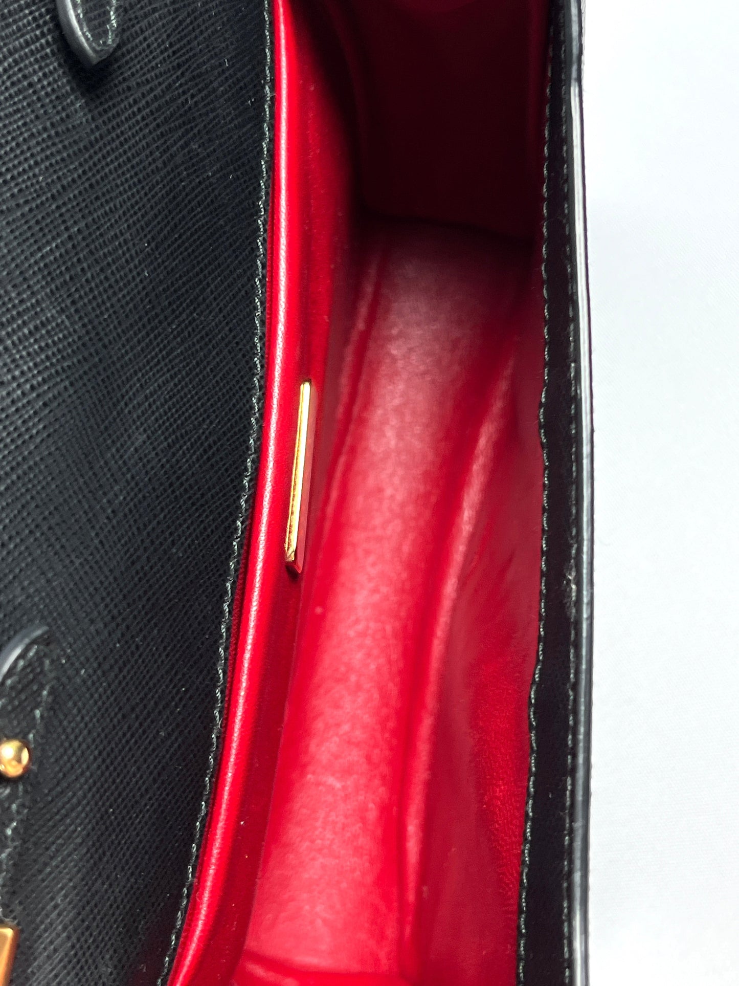 PRADA - BLACK SAFFIANO LUX CHAIN CROSSBODY BAG
