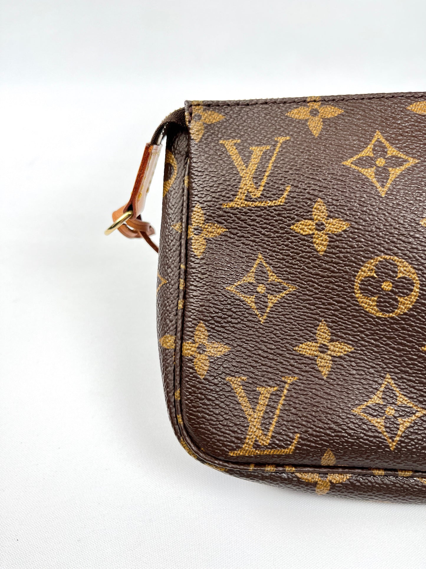 LOUIS VUITTON - POCHETTE ACCESSORIES MONOGRAM CANVAS