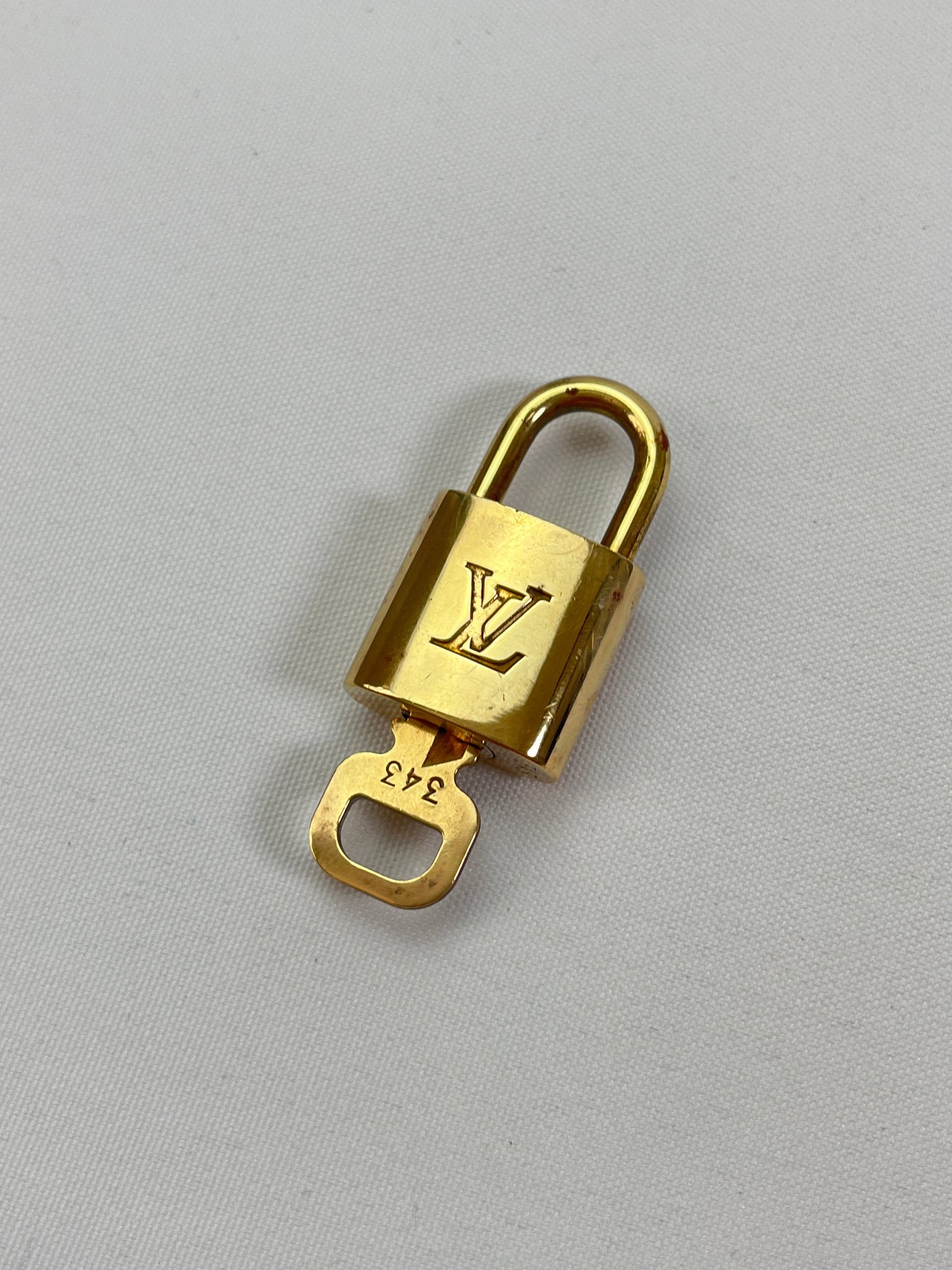 LOUIS VUITTON - VINTAGE MONOGRAM KEEPALL BANDOULIERE 60 - YR 1987