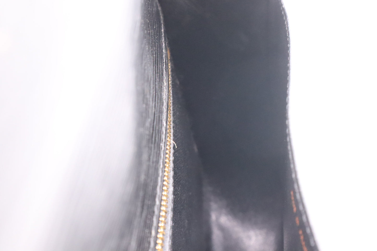 Louis Vuitton Saint Cloud in Black Epi Leather