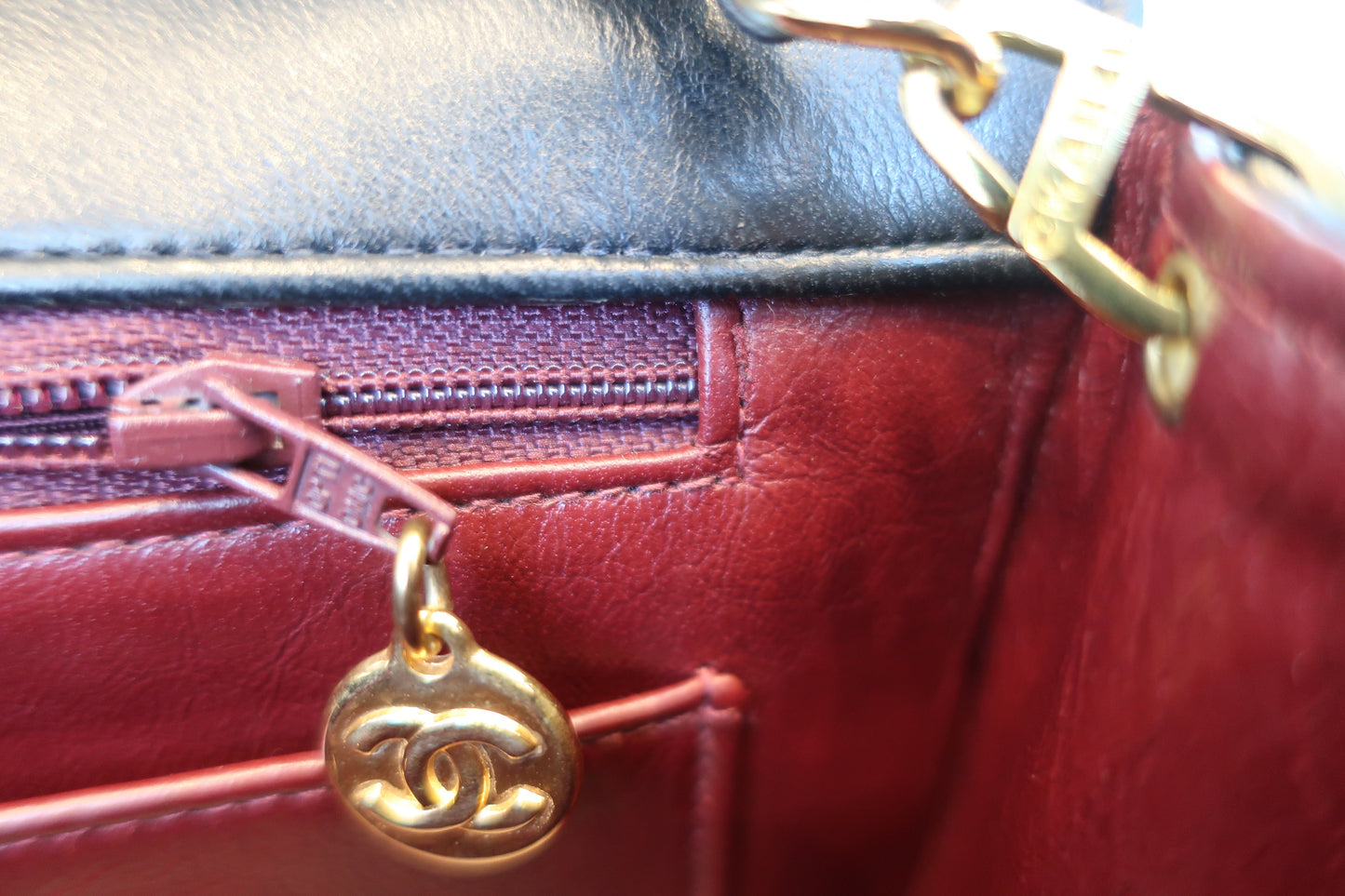 CHANEL/シャネル ダイアナマトラッセチェーンショルダーバッグ ラムスキン ブラック/ゴールド金具 ショルダーバッグ 700070184