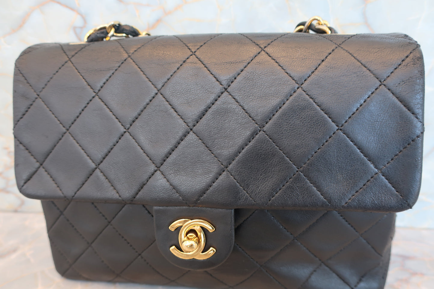 CHANEL/シャネル ミニマトラッセシングルフラップチェーンショルダーバッグ ラムスキン ブラック/ゴールド金具 ショルダーバッグ 700070157