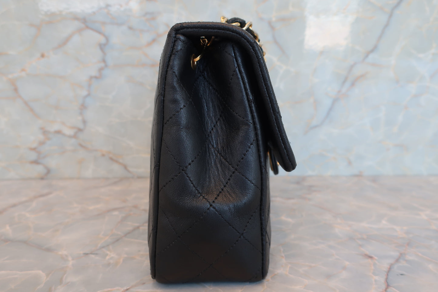 CHANEL/シャネル ミニマトラッセシングルフラップチェーンショルダーバッグ ラムスキン ブラック/ゴールド金具 ショルダーバッグ 700070157