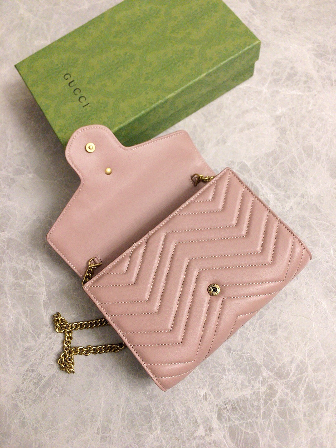 Gucci Marmont Matelassè Handbag Lushentic