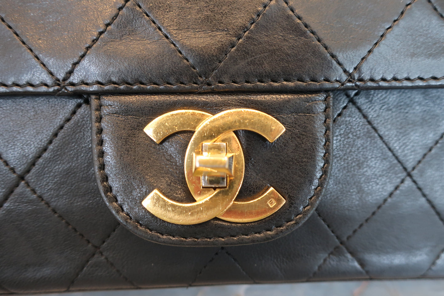 CHANEL/シャネル マトラッセWフラップWチェーンショルダーバッグ ラムスキン ブラック/ゴールド金具 ショルダーバッグ 700060191
