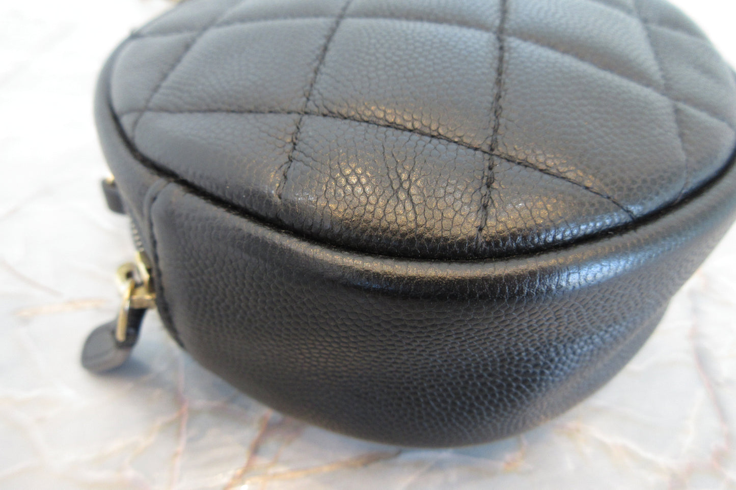 CHANEL/シャネル マトラッセラウンドチェーンショルダーバッグ キャビアスキン ブラック/ゴールド金具 ショルダーバッグ 700070224