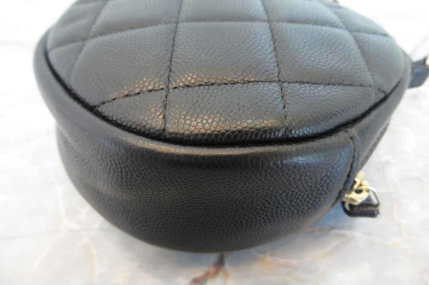 CHANEL/シャネル マトラッセラウンドチェーンショルダーバッグ キャビアスキン ブラック/ゴールド金具 ショルダーバッグ 700070224