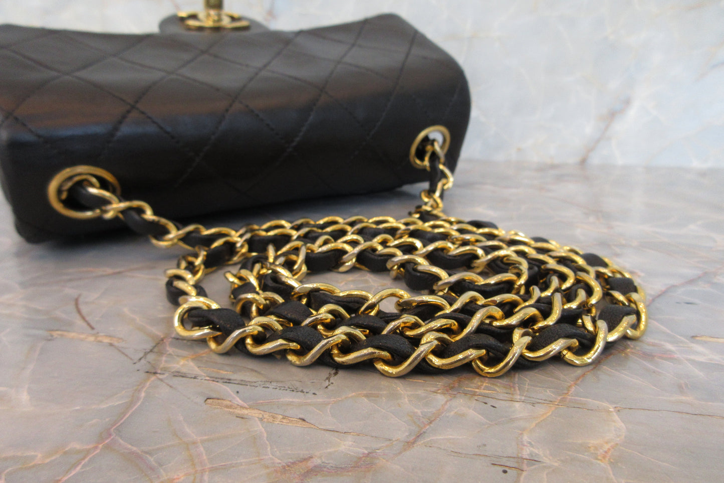 CHANEL/シャネル ミニマトラッセシングルフラップチェーンショルダーバッグ ラムスキン ブラック/ゴールド金具 ショルダーバッグ 700070215