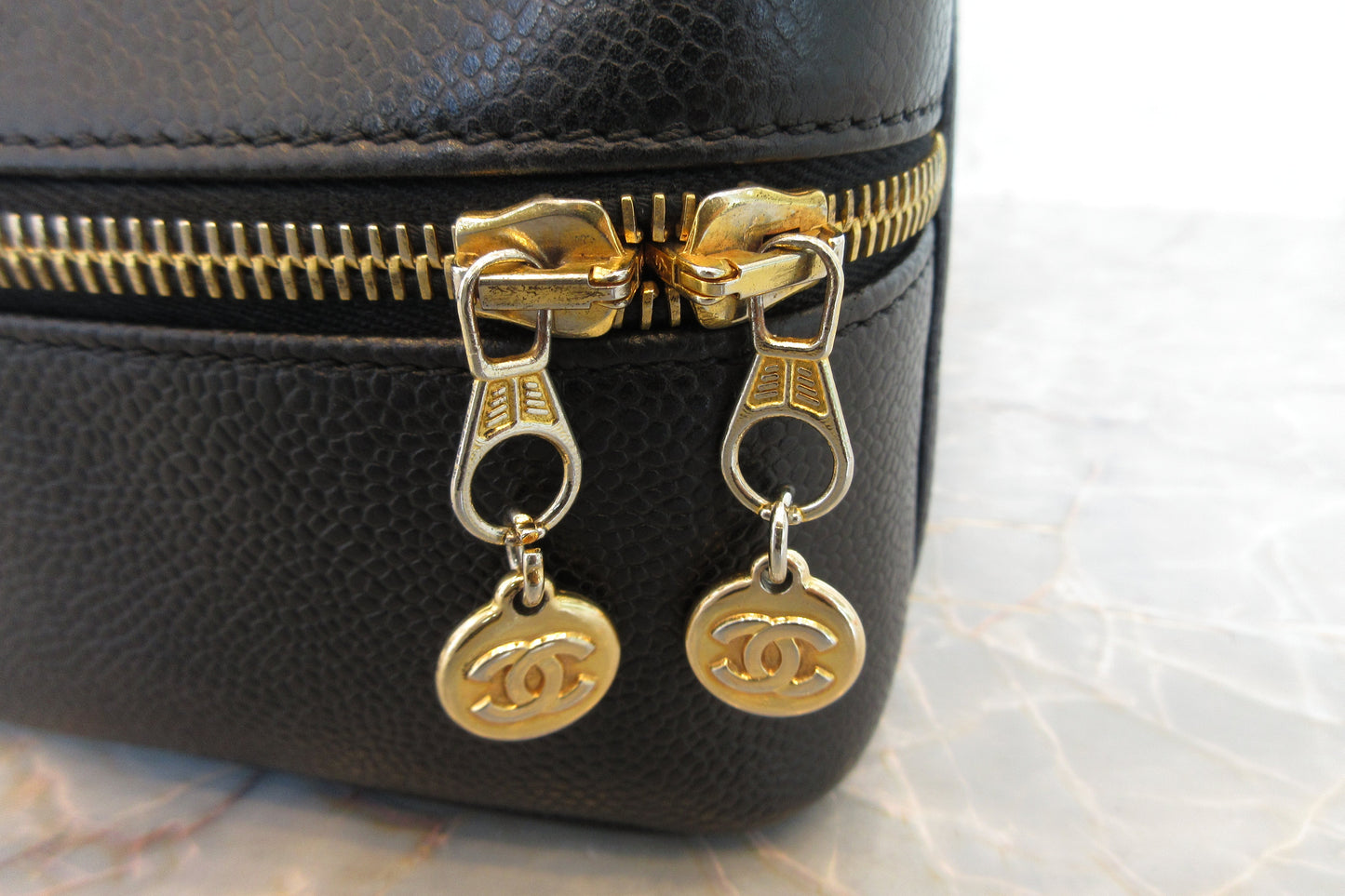 CHANEL/シャネル ココマーク2WAYチェーンショルダーバッグ キャビアスキン ブラック/ゴールド金具 バニティ 700070227