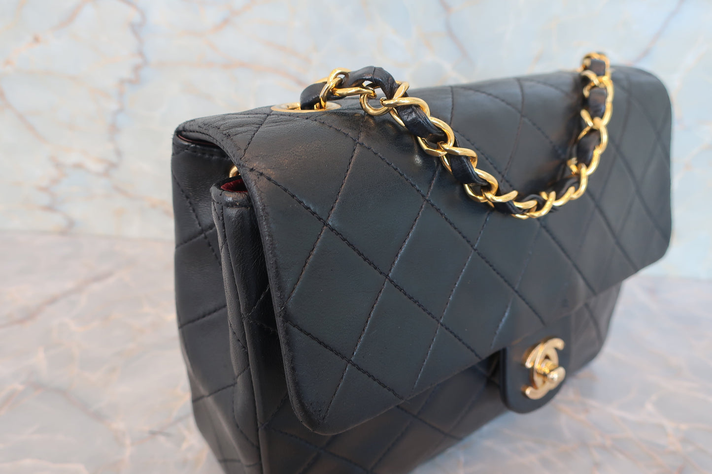 CHANEL/シャネル ミニマトラッセシングルフラップチェーンショルダーバッグ ラムスキン ブラック/ゴールド金具 ショルダーバッグ 700070218
