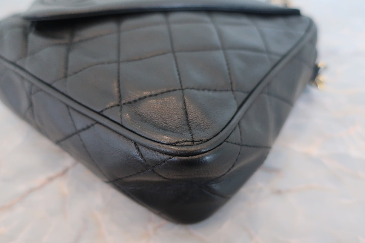CHANEL/シャネル マトラッセフリンジチェーンショルダーバッグ ラムスキン ブラック/ゴールド金具 ショルダーバッグ 700070252
