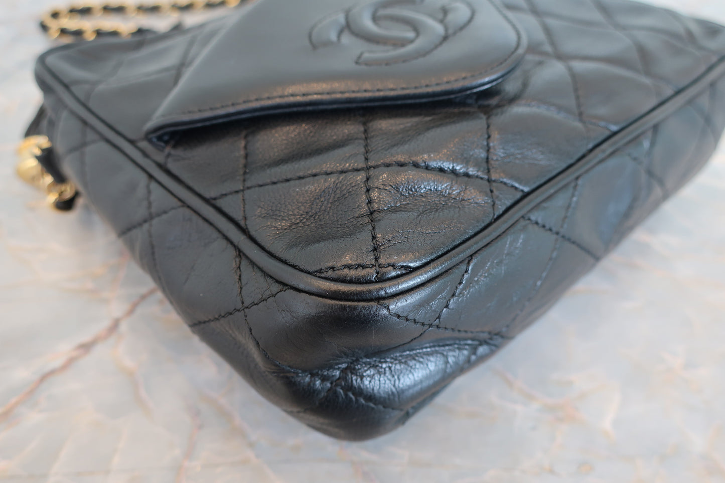 CHANEL/シャネル マトラッセフリンジチェーンショルダーバッグ ラムスキン ブラック/ゴールド金具 ショルダーバッグ 700070252