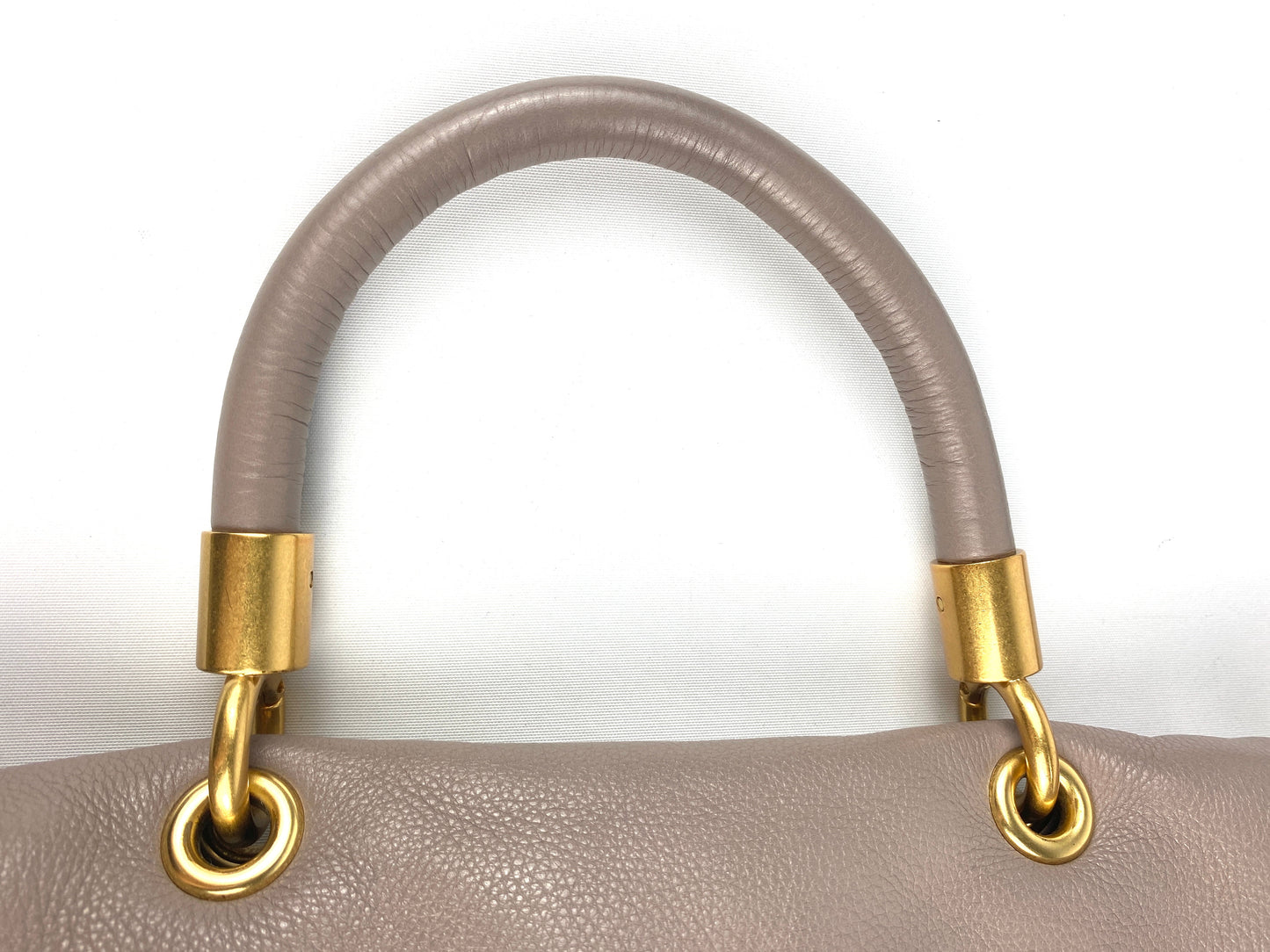 MARC BY MARC JACOBS - "TOO HOT TO HANDLE" CROSSBODY BAG LIGHT GREY