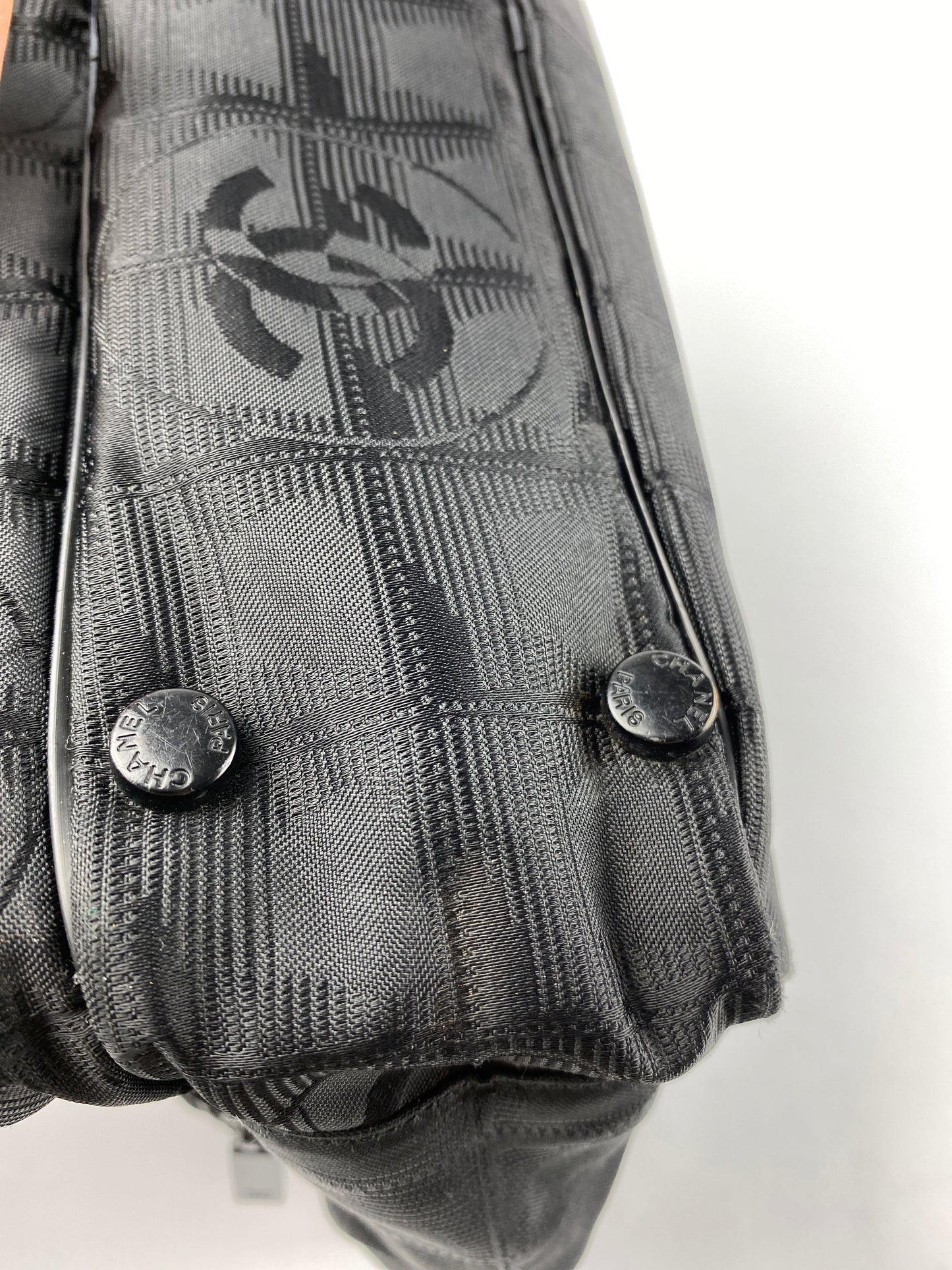CHANEL - TRAVEL LINE BAG SATCHEL IN BLACK NYLON