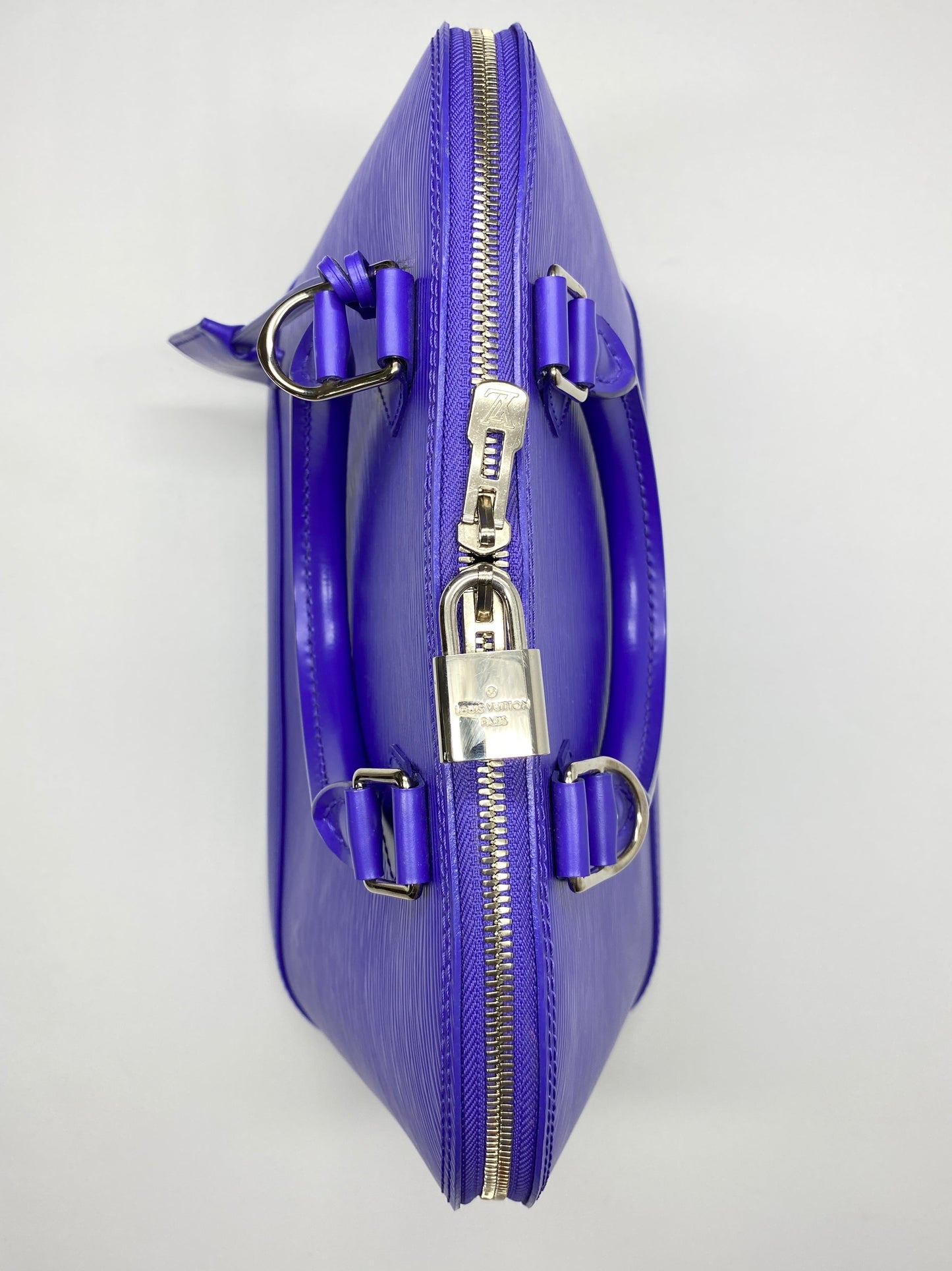 LOUIS VUITTON - ALMA PM BAG IN FIGUE EPI LEATHER