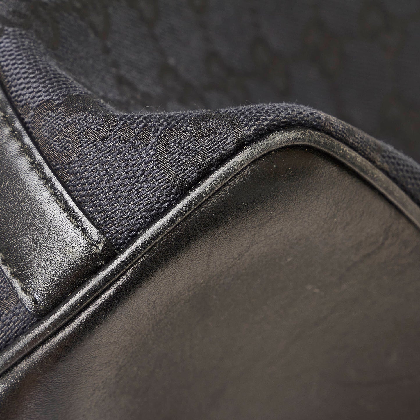 GUCCI GG Canvas Shoulder Bag