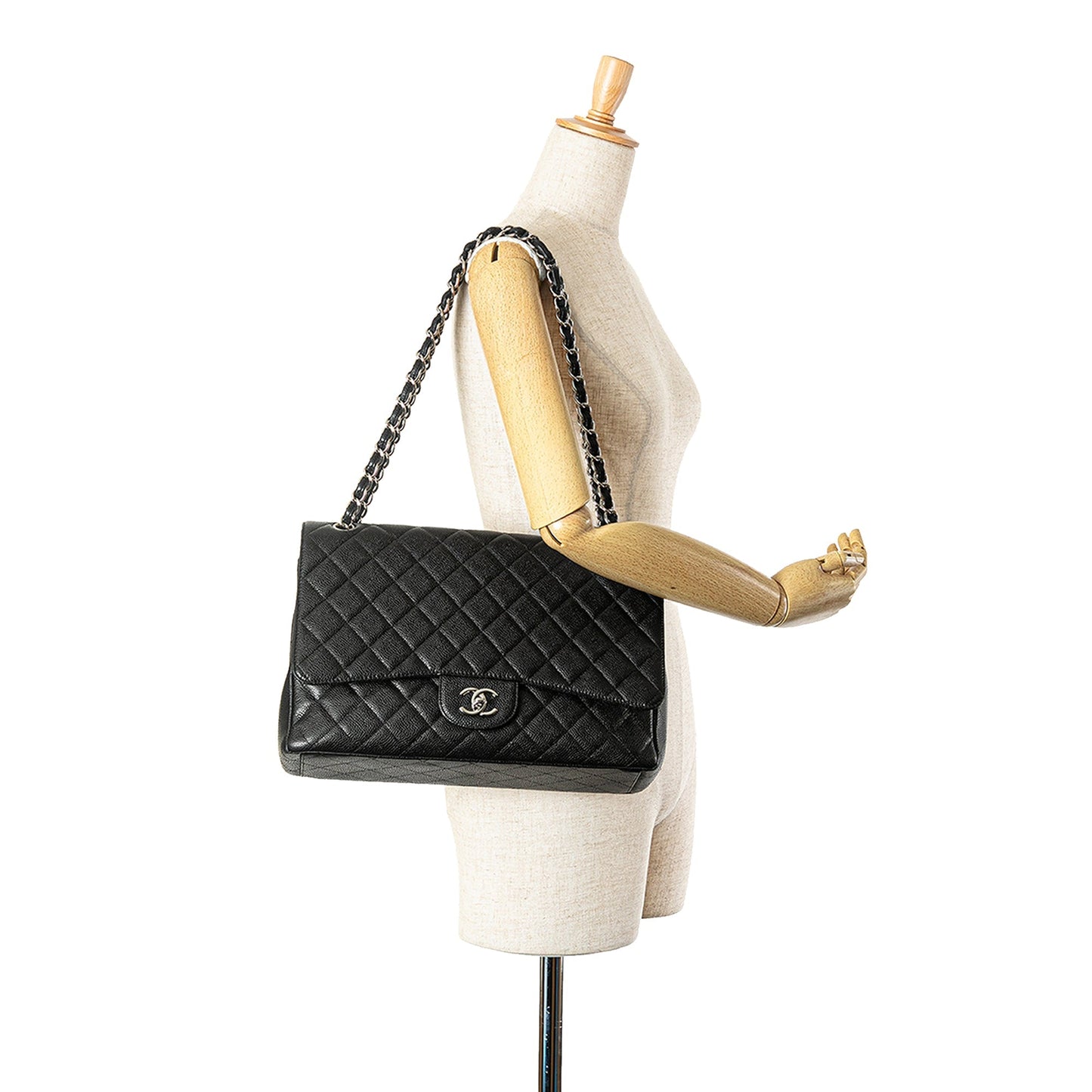 Black Chanel Maxi Classic Caviar Single Flap Shoulder Bag