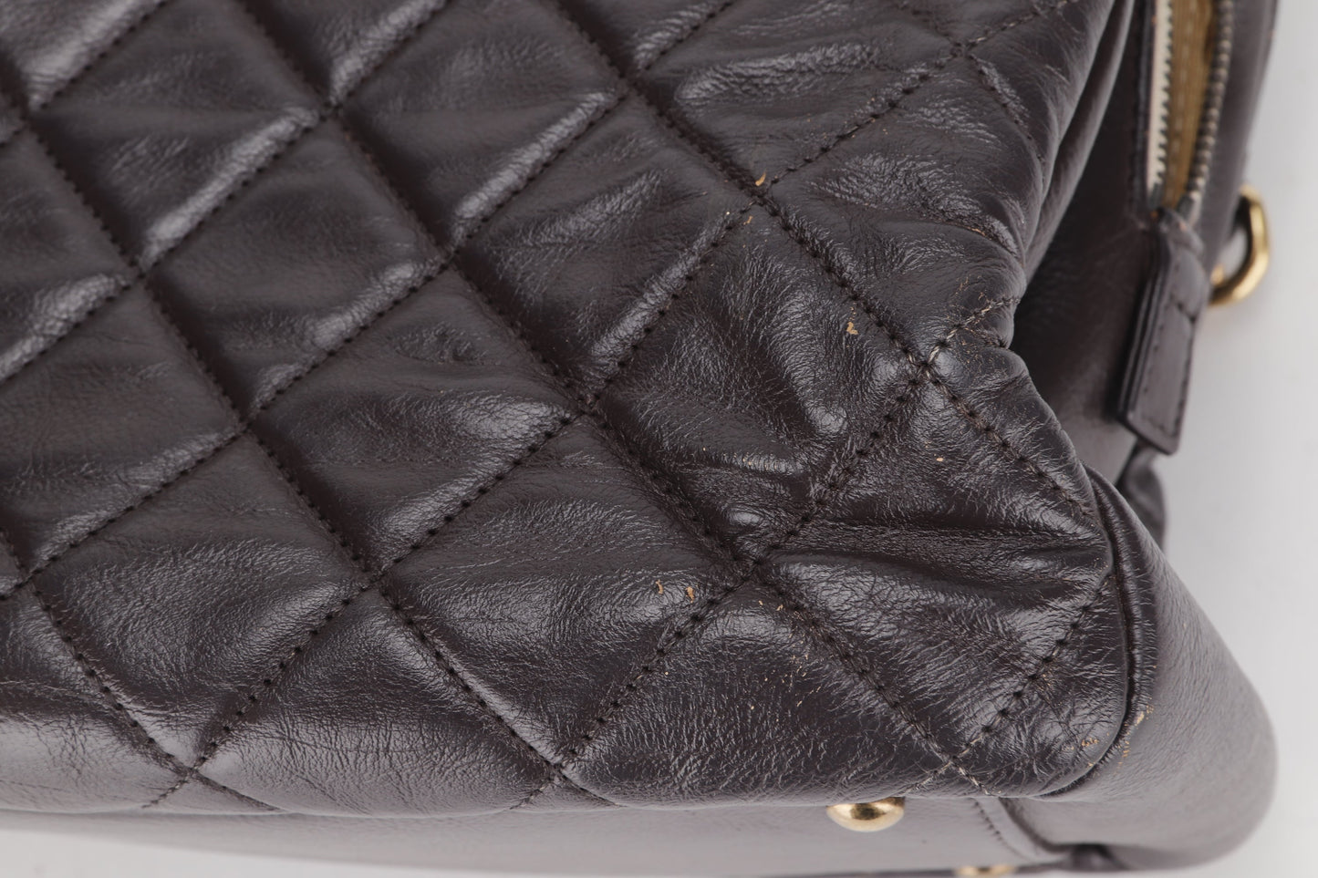 CHANEL QUILTED MATELASSE LAMBSKIN CC LOGO SHOULDER BAG (1739xxxx) GOLD HARDWARE, NO & DUST COVER