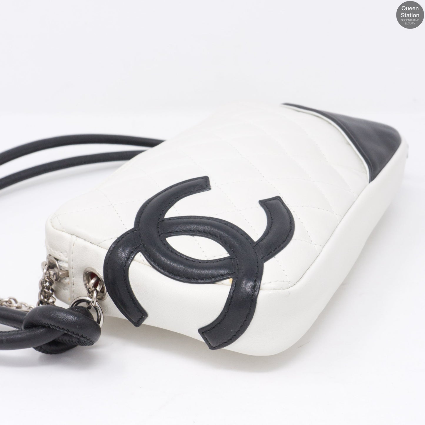 Cambon Shoulder Pochette Quilted Leather White