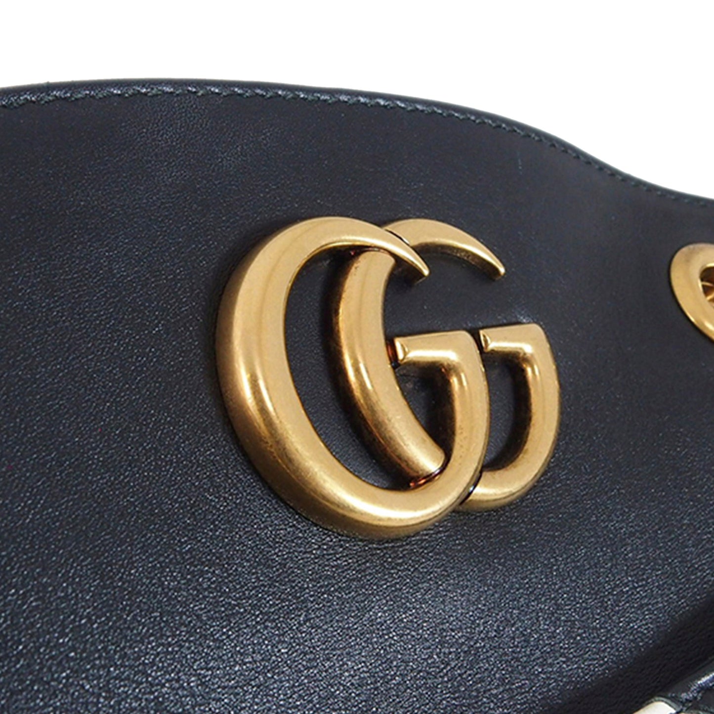 Gucci Medium GG Marmont Shoulder Bag