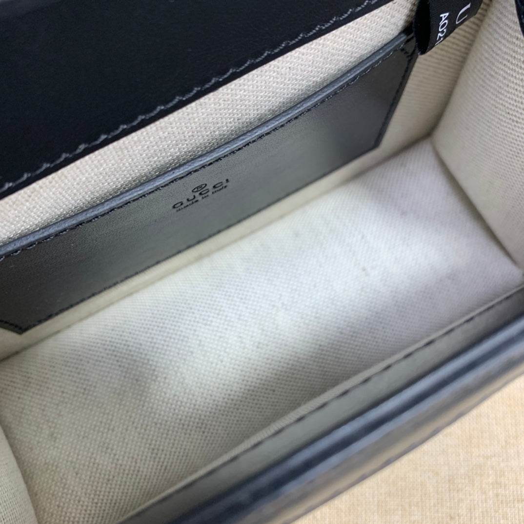 BOLSA GUCCI TRANSVERSAL GG 18