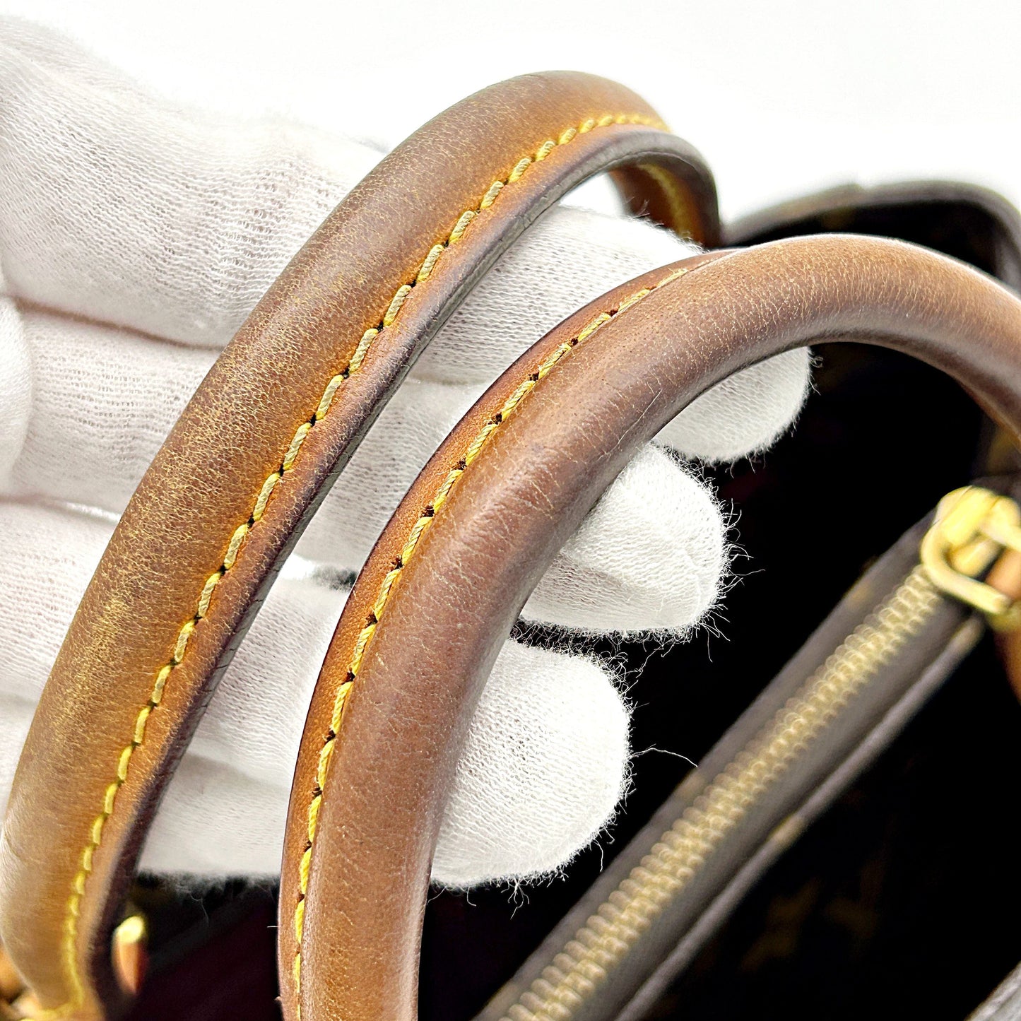 Pre-owned Louis Vuitton Montaigne MM LA17041
