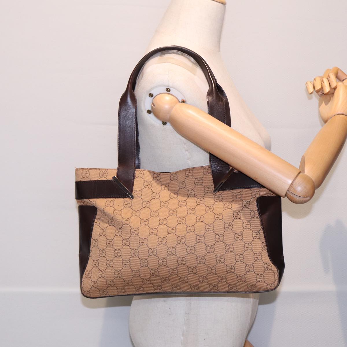 GUCCI GG Canvas Tote Bag Beige Silver 73983 Auth ac3207