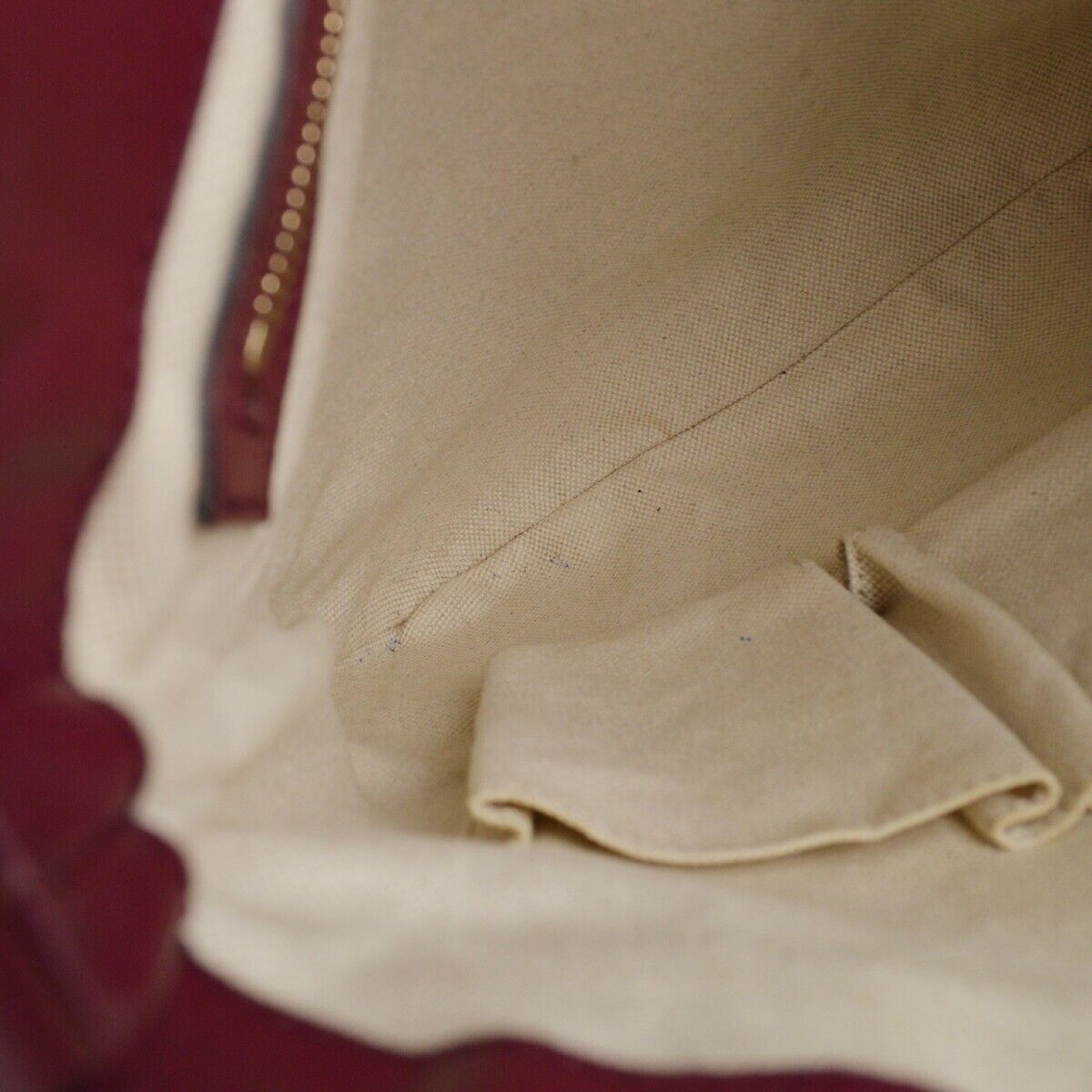 Gucci Beige Bordeaux Gg Crossbody Bag