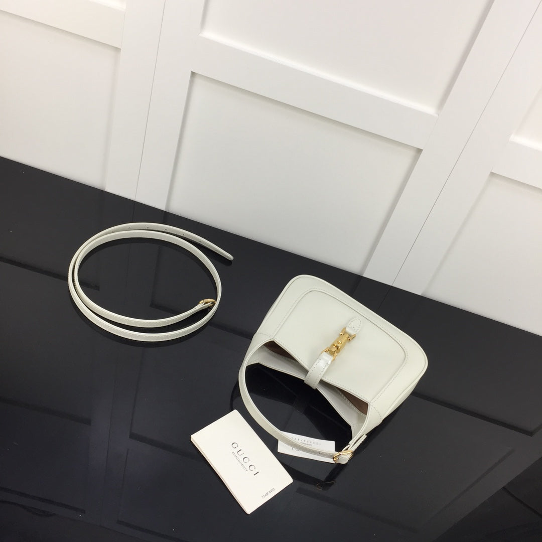BOLSA GUCCI JACKIE MINI 19