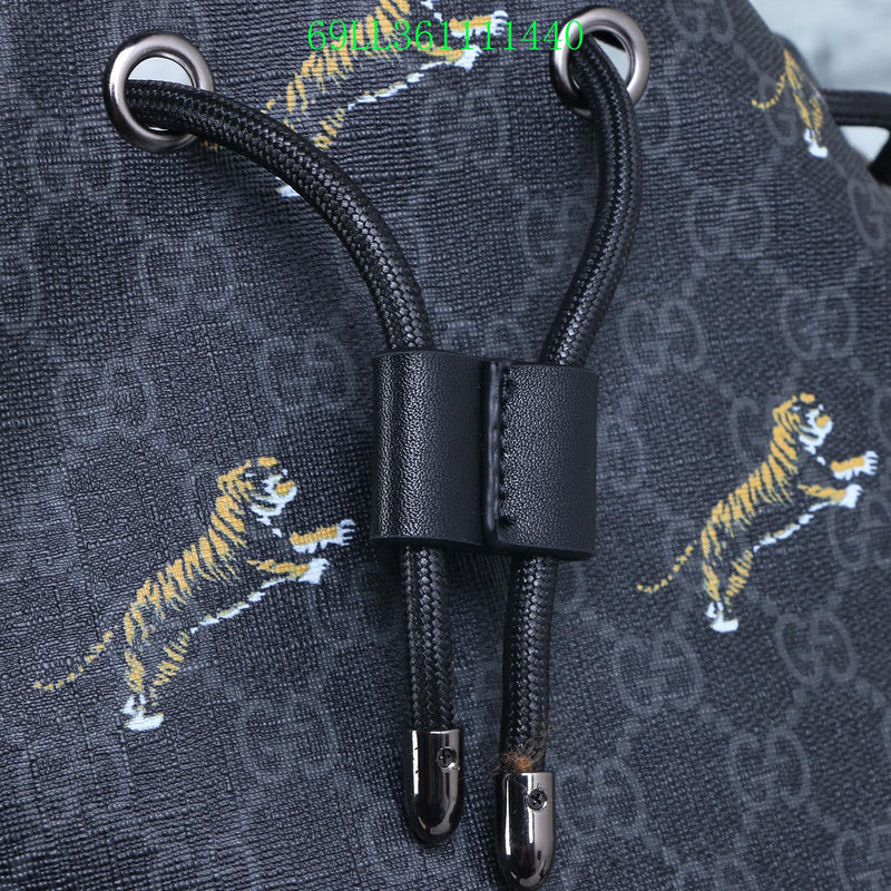 Gucci Bags - The Tote 1084
