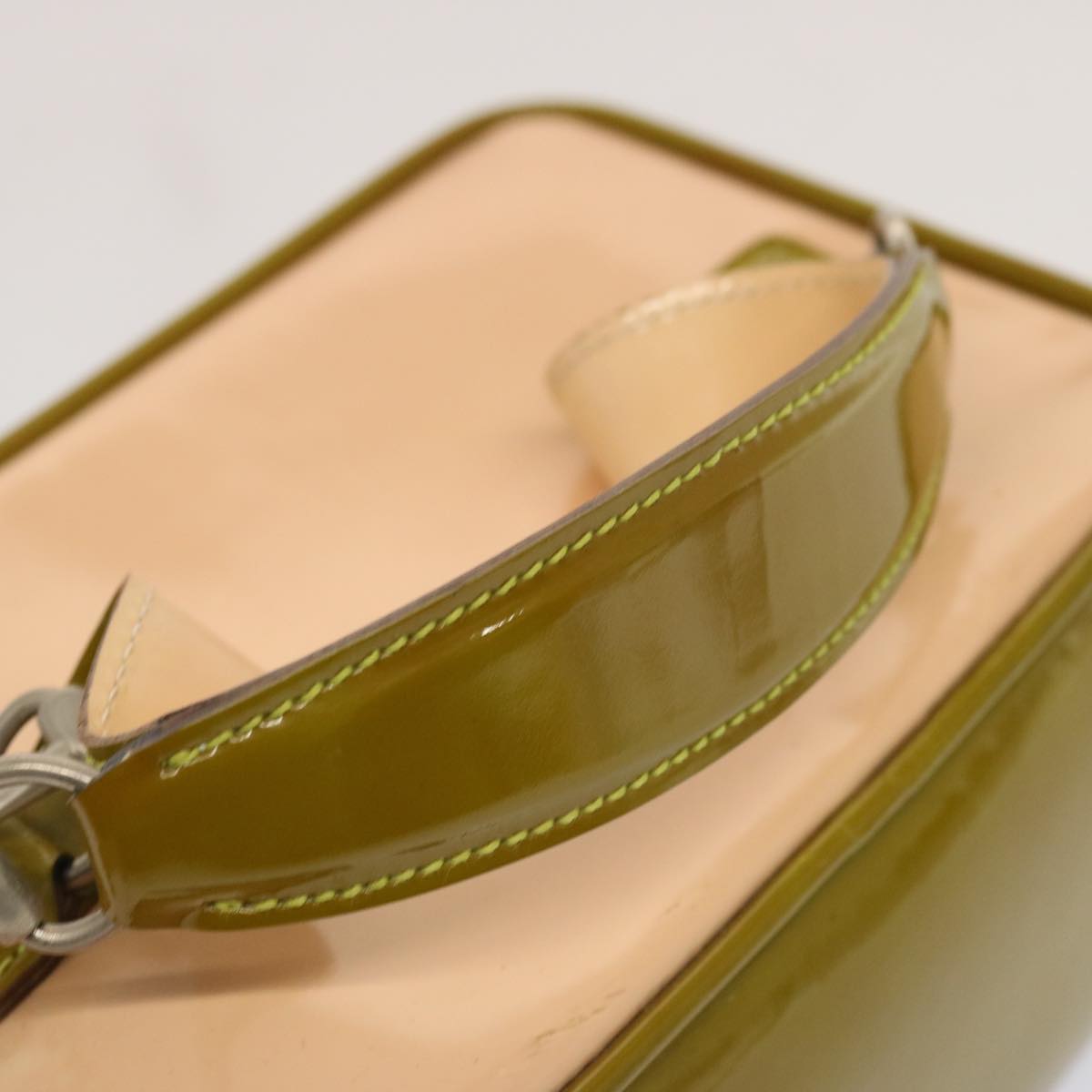 GUCCI Vanity Cosmetic Pouch Enamel Beige 032 1669 0141 Auth bs13940