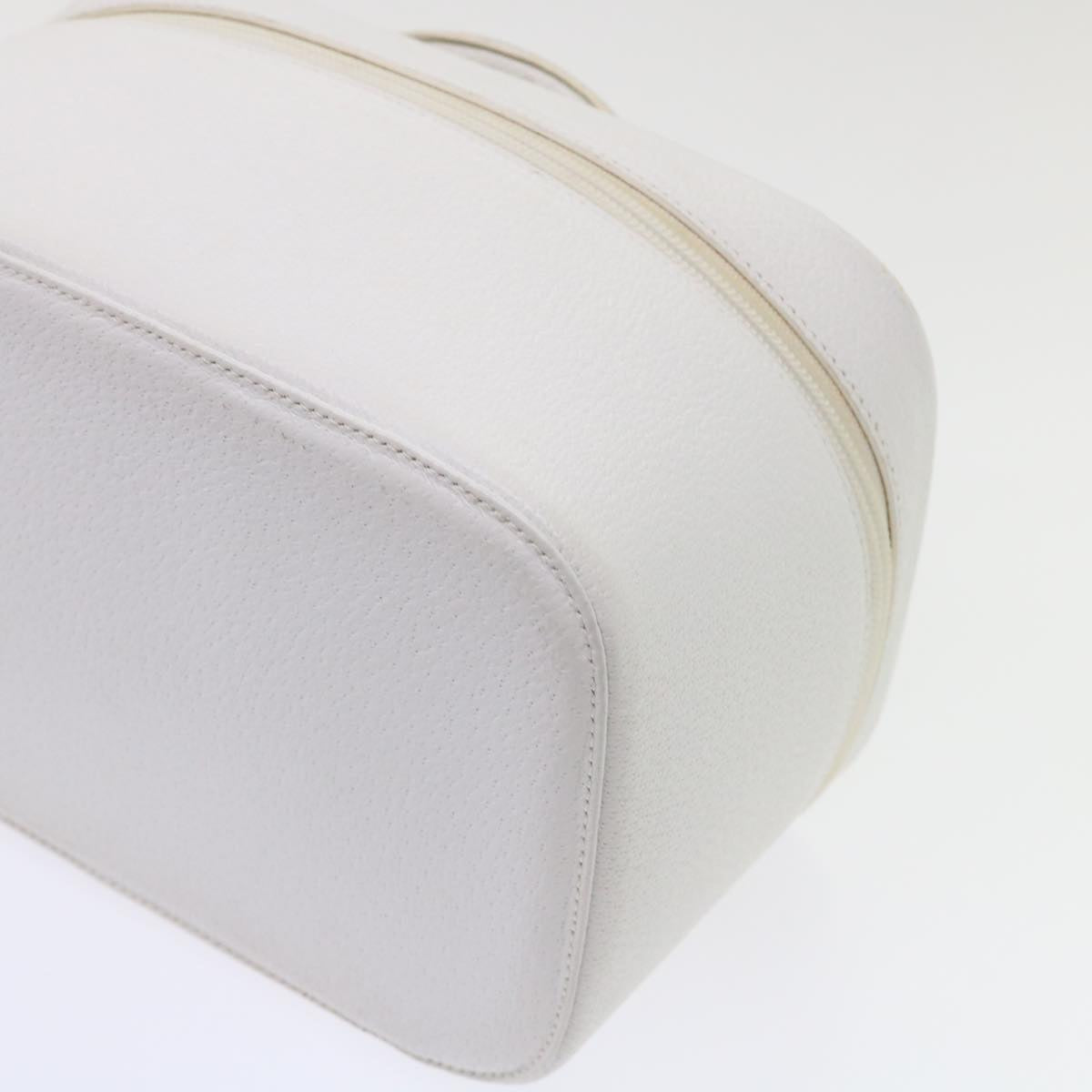 GUCCI Vanity Cosmetic Pouch Leather White 03917050710 bs6557
