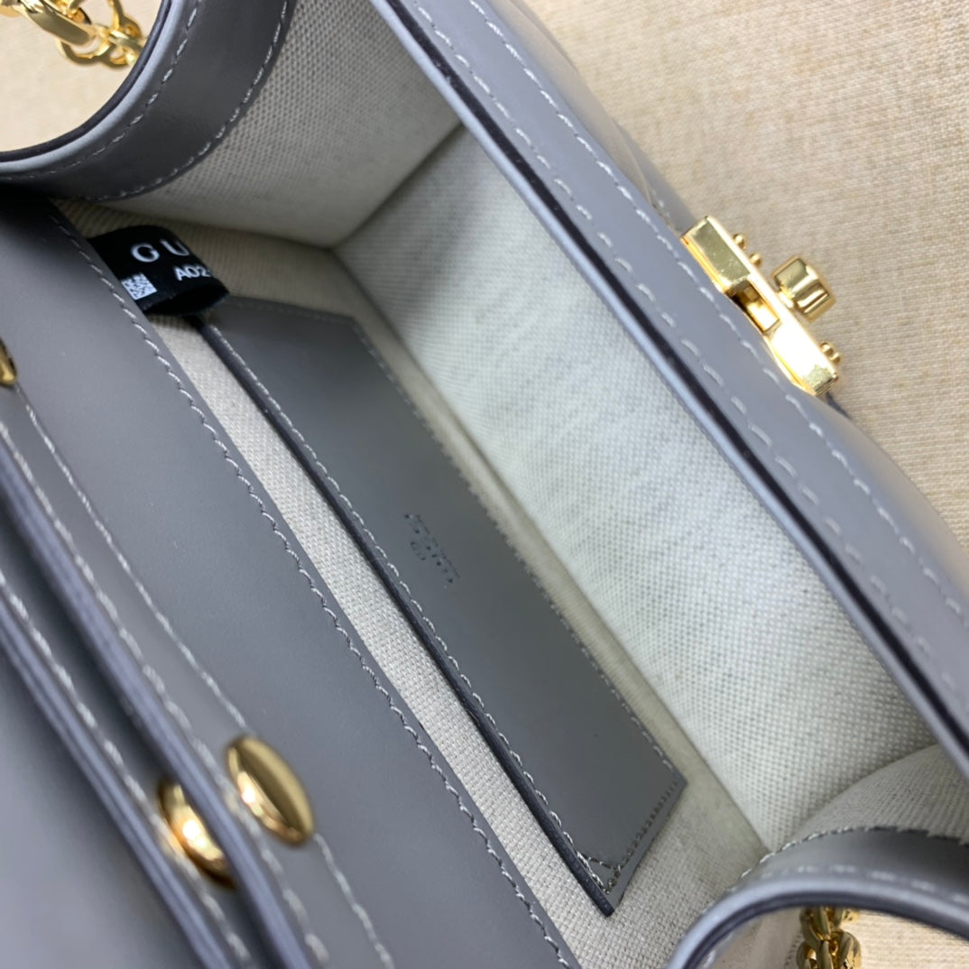 BOLSA GUCCI TRANSVERSAL GG 18
