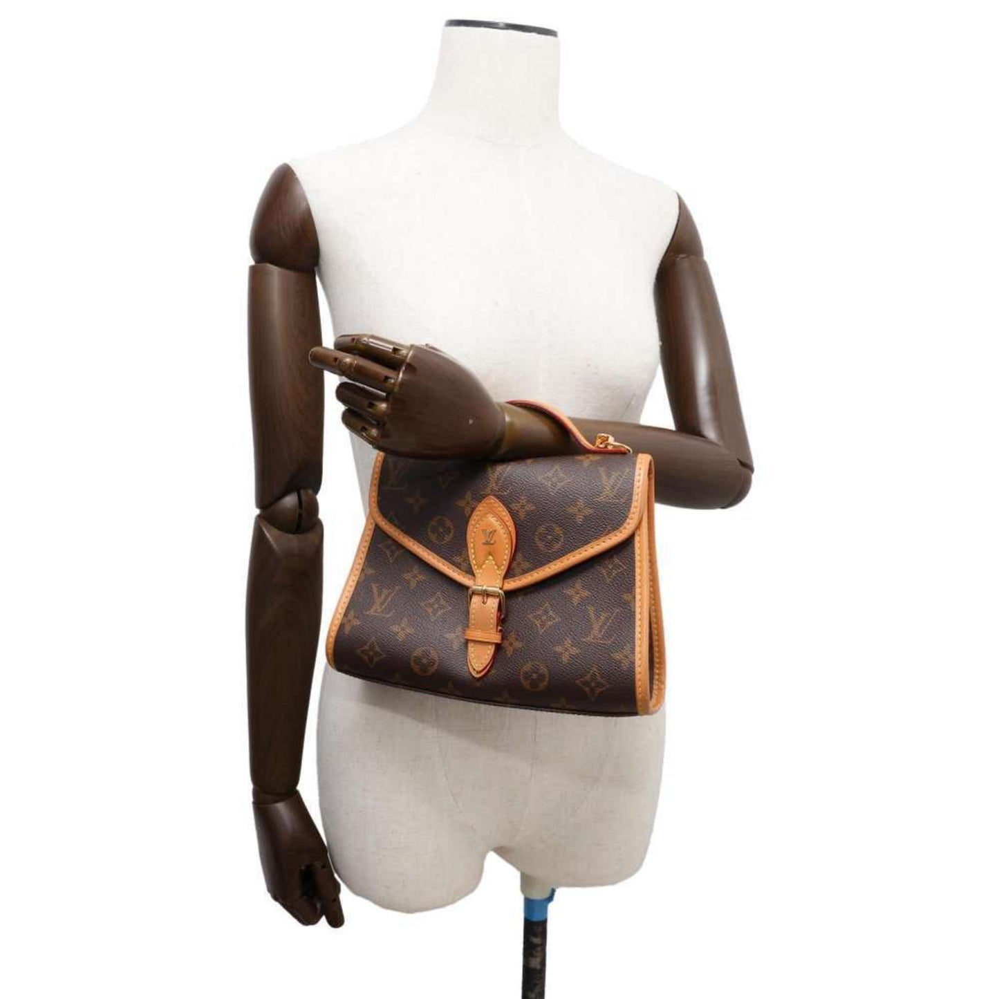 Louis Vuitton Monogram Noir Monogram Handbag Shoulder Bag