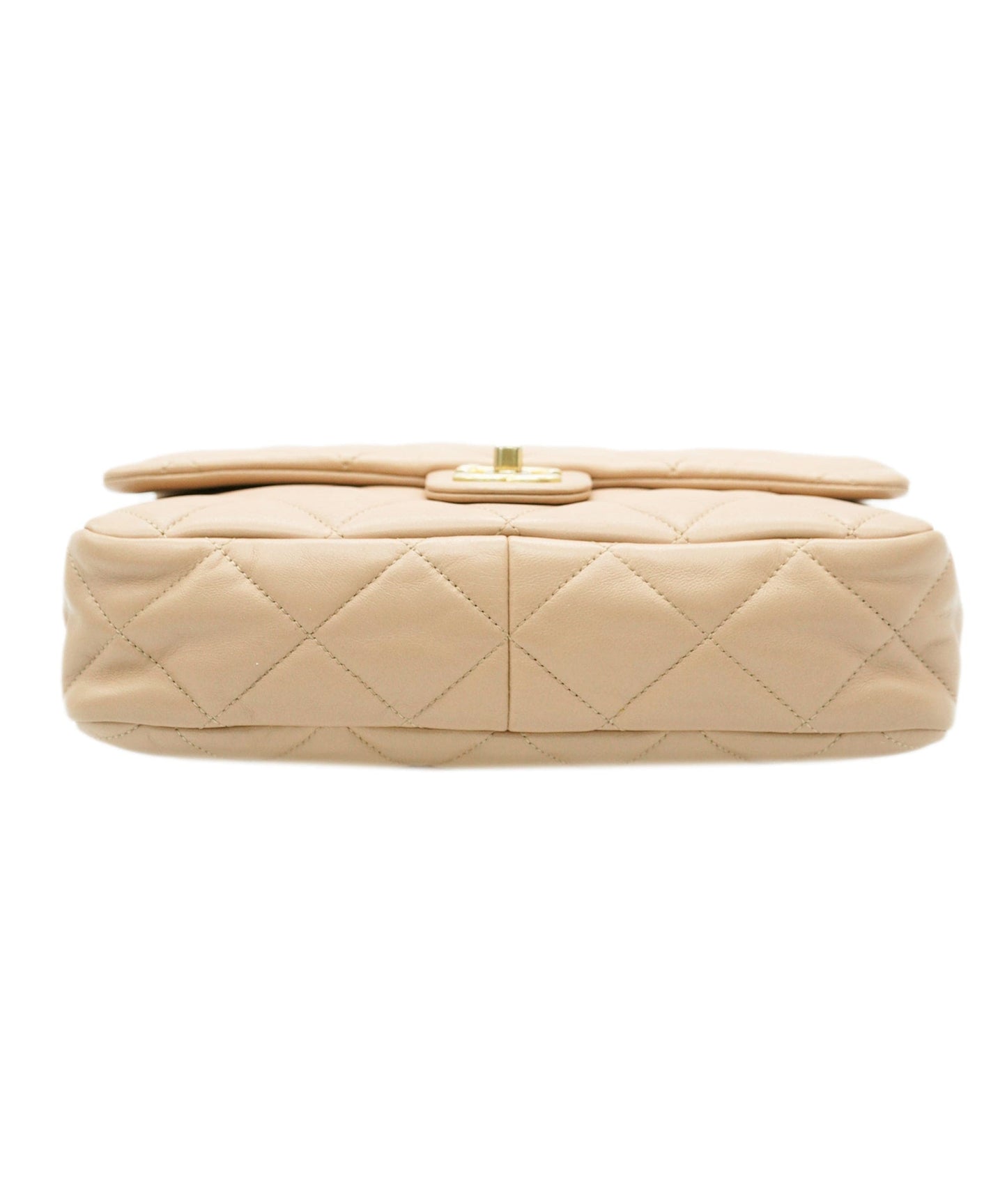 Chanel beige shoulder bag - comes full set - AJC0720