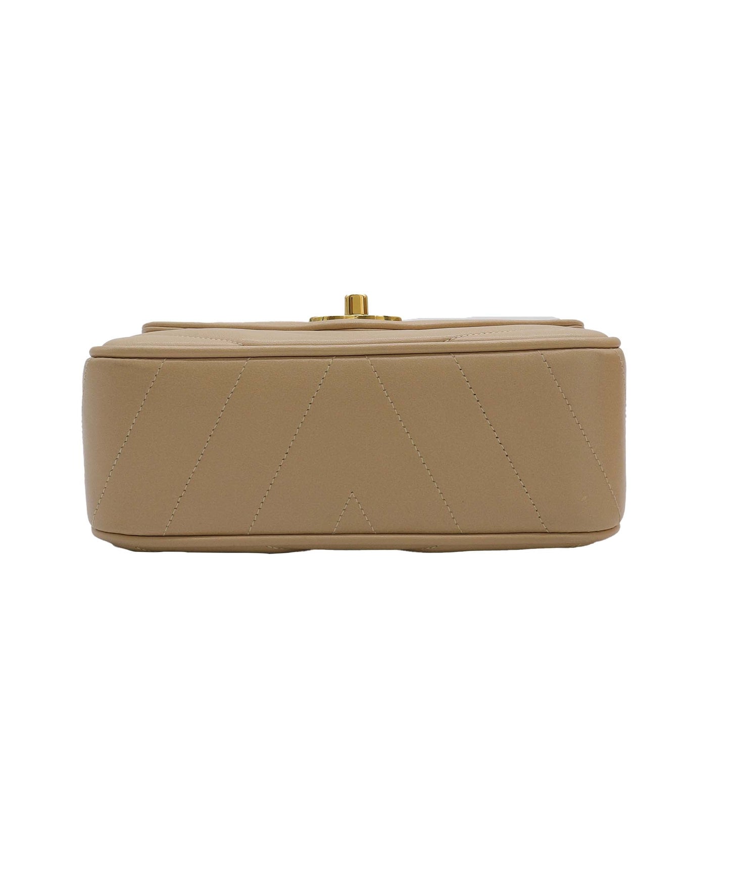 CHANEL V stitch ChainShoulder Beige DXBS0985