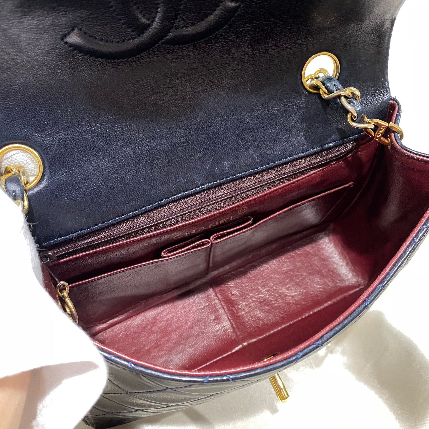 CHANEL VINTAGE MINI SQUARE 20 CHAIN SHOULDER NAVY LAMB SKIN 90162392