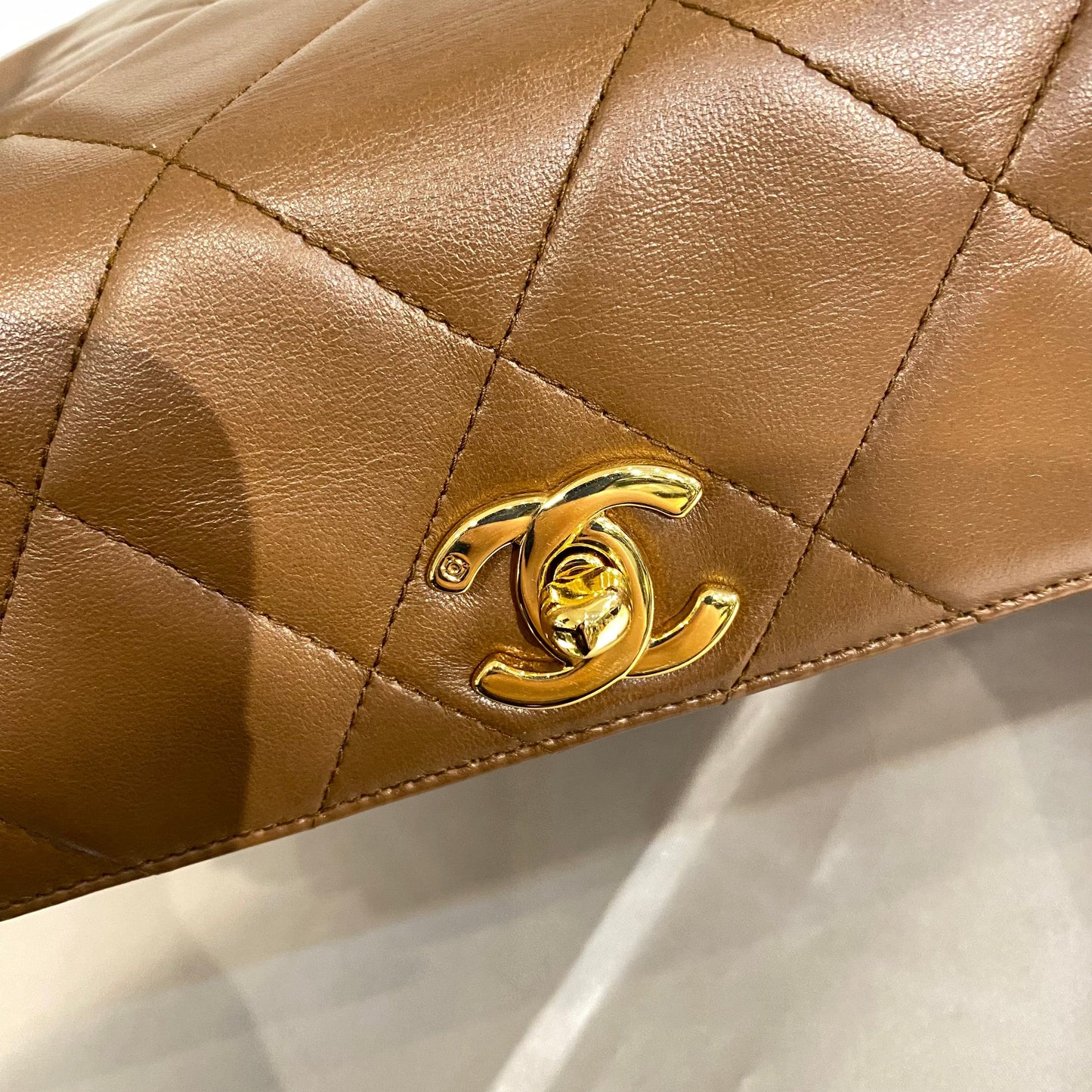 CHANEL VINTAGE SHOULDER BAG BROWN LAMB SKIN 90199511
