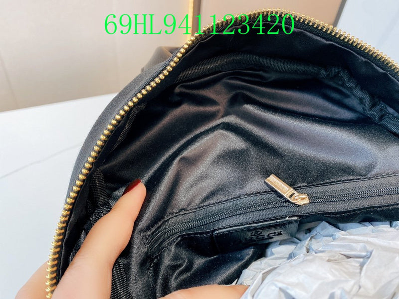 Gucci Bags - The Tote 1160