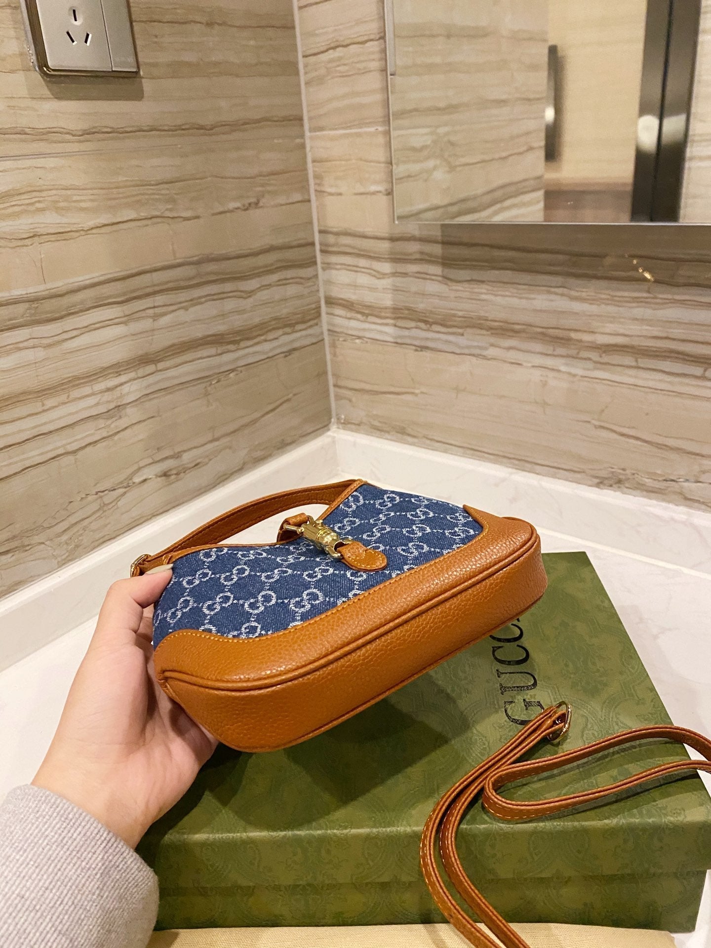 MO - Top Quality Bags Gucci 221