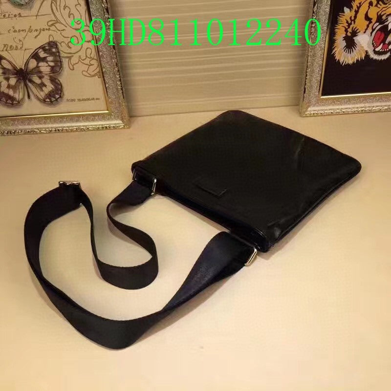 Gucci Bags - The Tote 806
