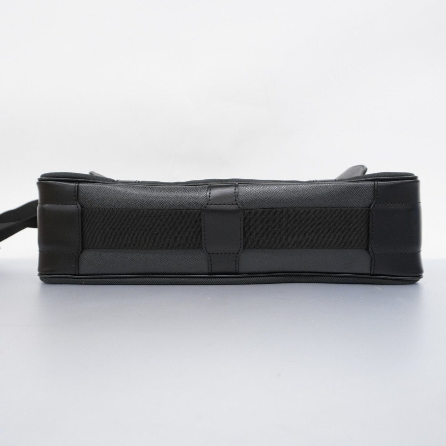 Louis Vuitton Shoulder Bag