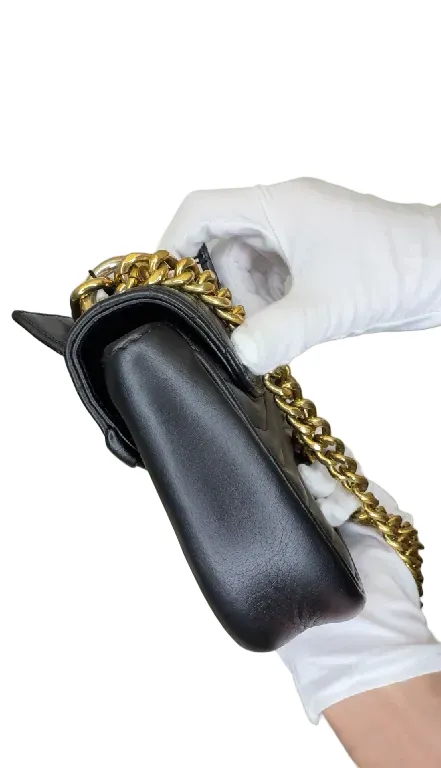 Louis Vuitton New Wave Chain Pochette - Black Shoulder Bags, Handbags B23-82