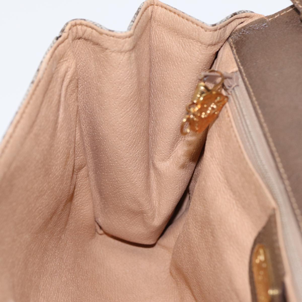 GUCCI GG Supreme Shoulder Bag Beige Gold 004 261 1923 Auth ep5471