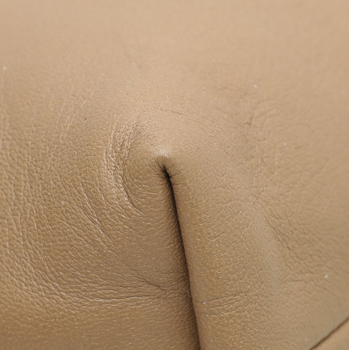 Gucci Beige Interlocking G Medium Shoulder Bag